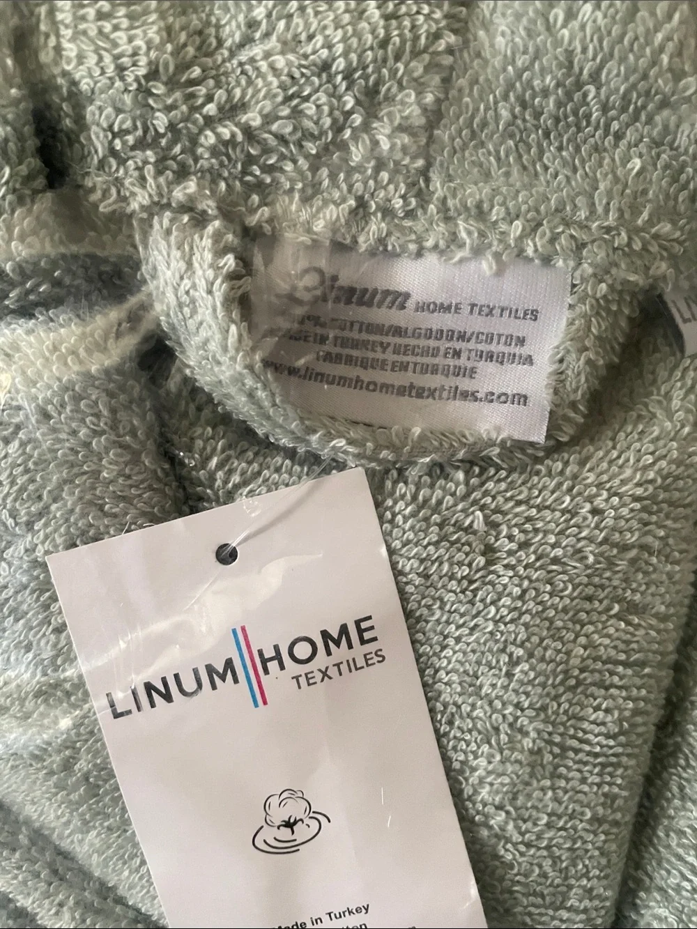 Linum Home 100% cotton Light Sage Bath Robe Sealed L/XL